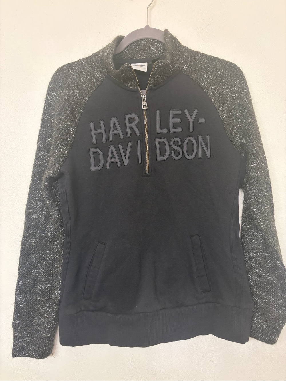 Harley Davidson Women’s Black SPELL OUT 1/4 Zip w Knit Sleeved Sweater Size L